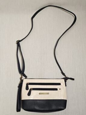 Stone Mountain USA Shoulder Bag Purse Pockets Talia Bonded Leather Two Tone